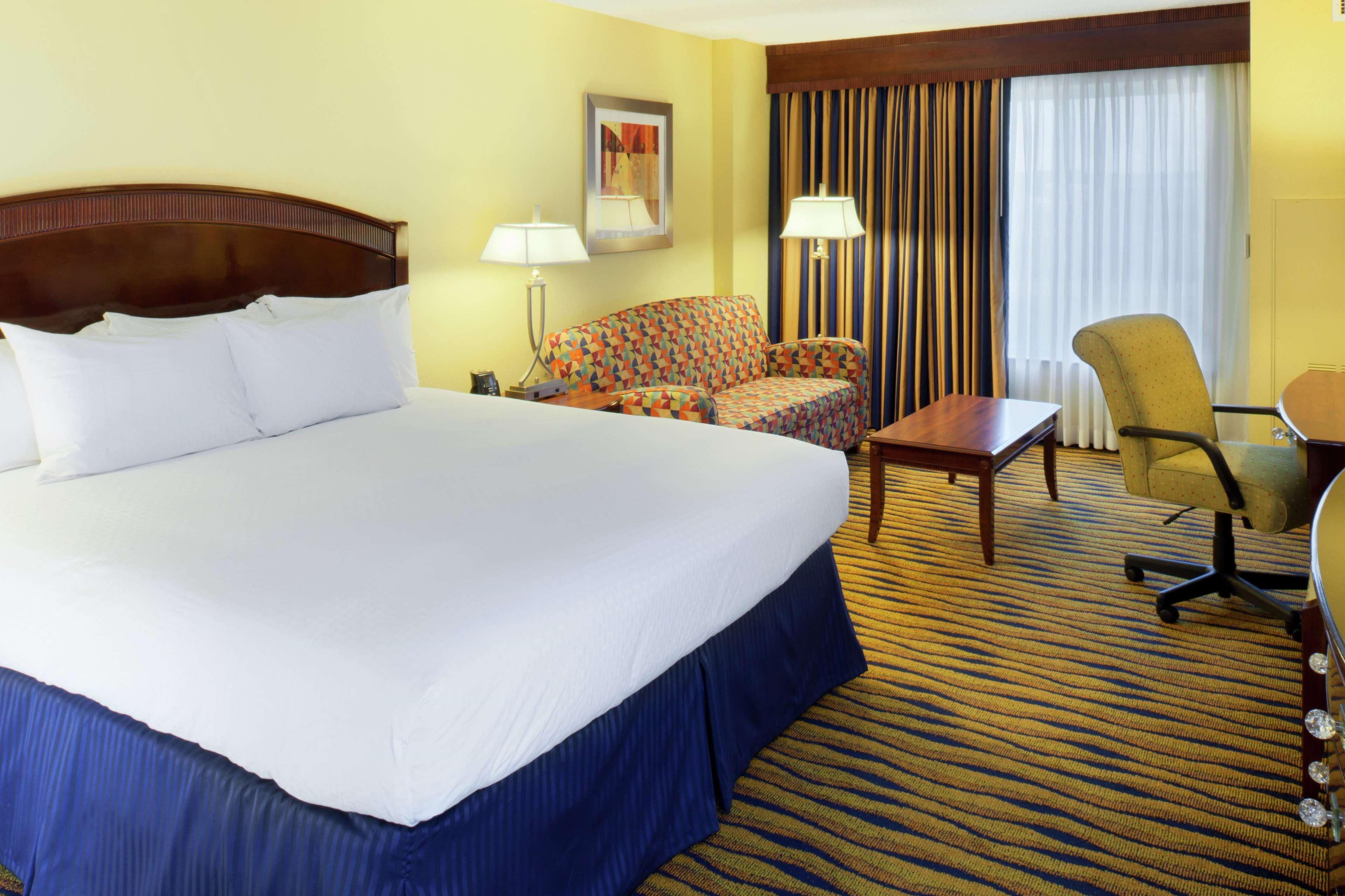 Doubletree By Hilton Greensboro Rom bilde