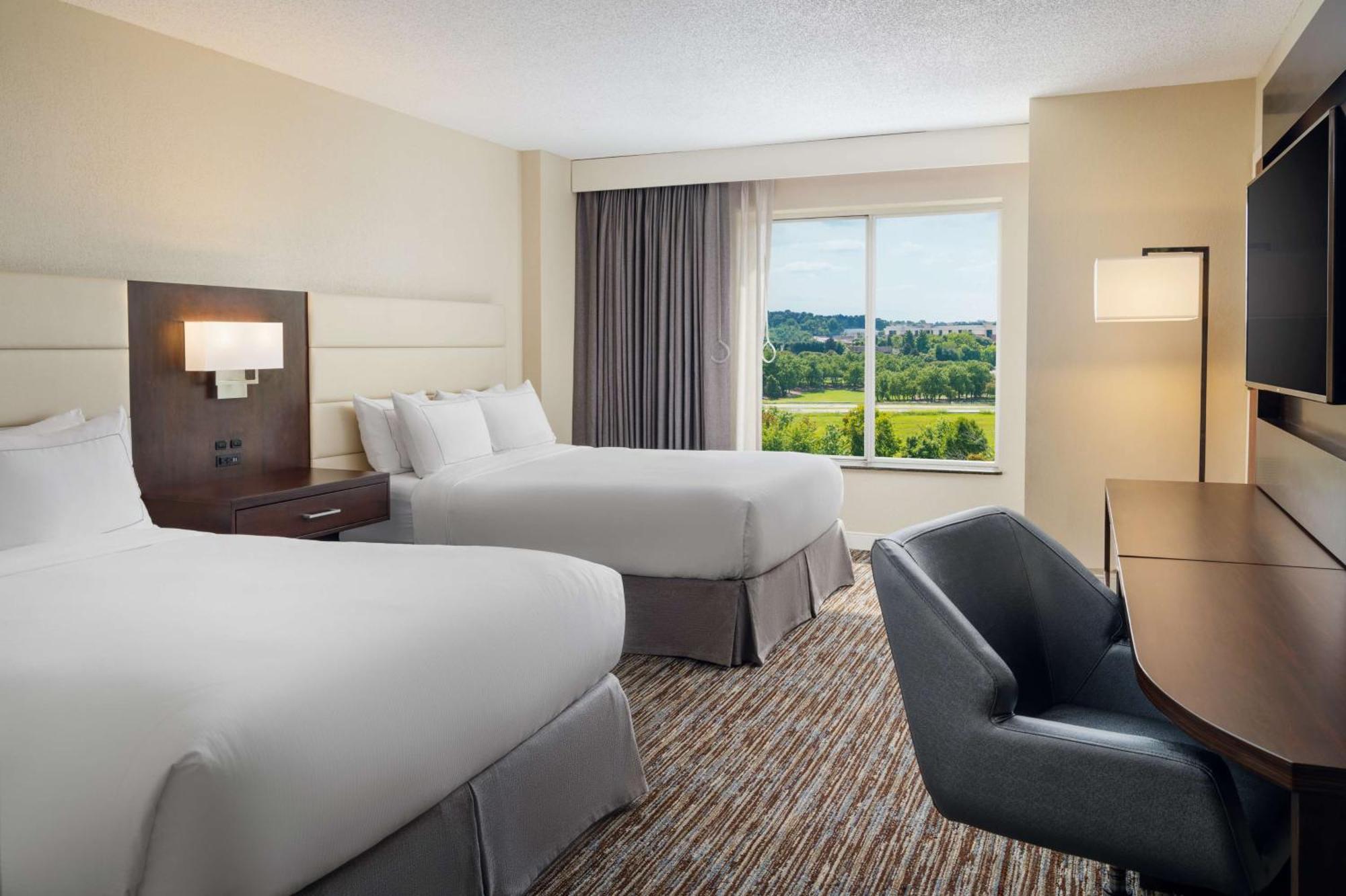 Doubletree By Hilton Greensboro Eksteriør bilde